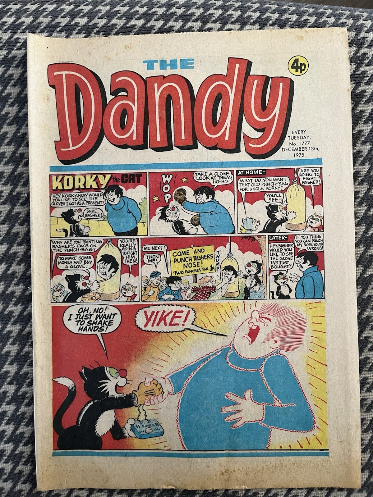 The Dandy Comic No# 1777 December 13th 1975 FN