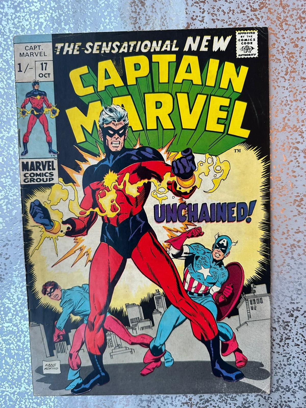 Captain Marvel #17 (1969) 1st app New Costume and Nega-bands KEU  w/video