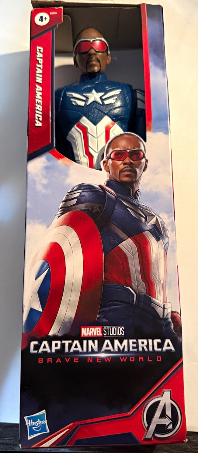 Hasbro Capitan America Sam Wilson Brave New World Titan Hero 11,5" Figura