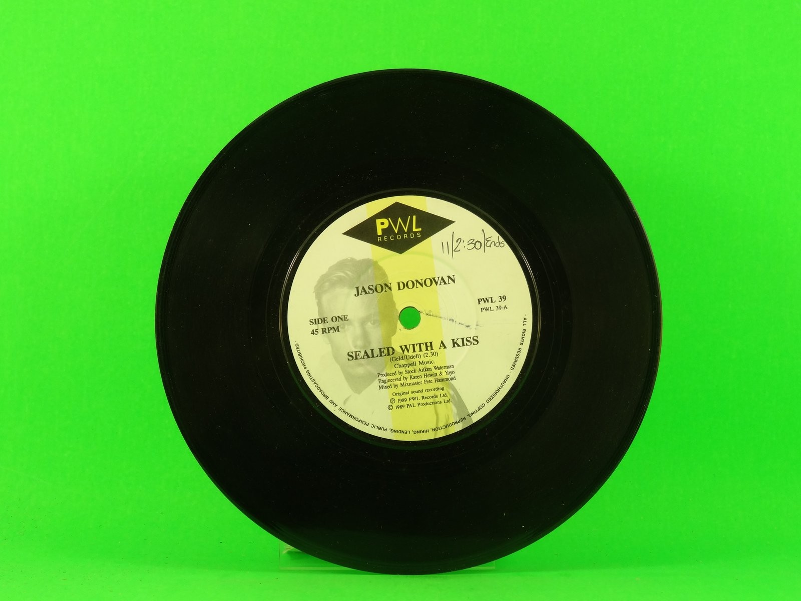 DONOVAN,JASON SEALED WITH A KISS (plain sleeve) (137) 7" PWL