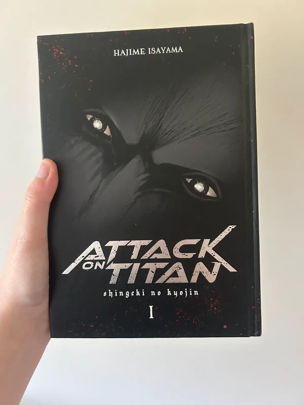 Attack On Titan Deluxe Edition