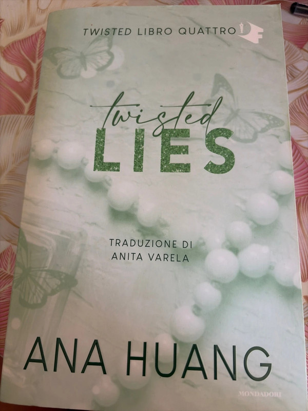 Libro twisted lies