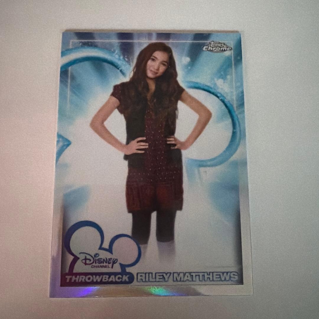 Carta collezionabile Topps Chrome Disney 2026 Riley Matthews
