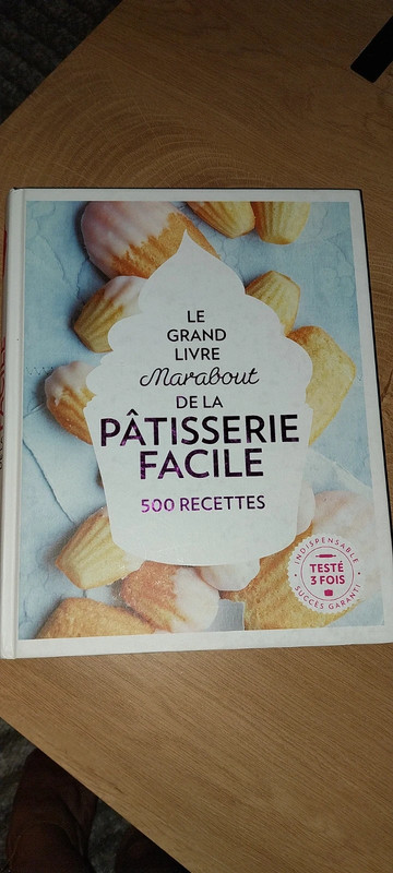 Le Grand Livre Marabout de la Patisserie facile
