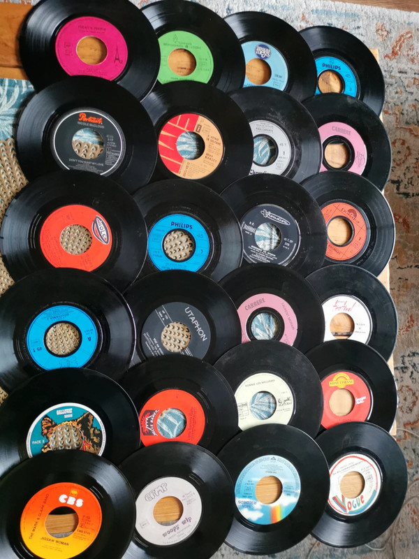 Lot de 24 disques vinyle 45t pour déco vintage 😍