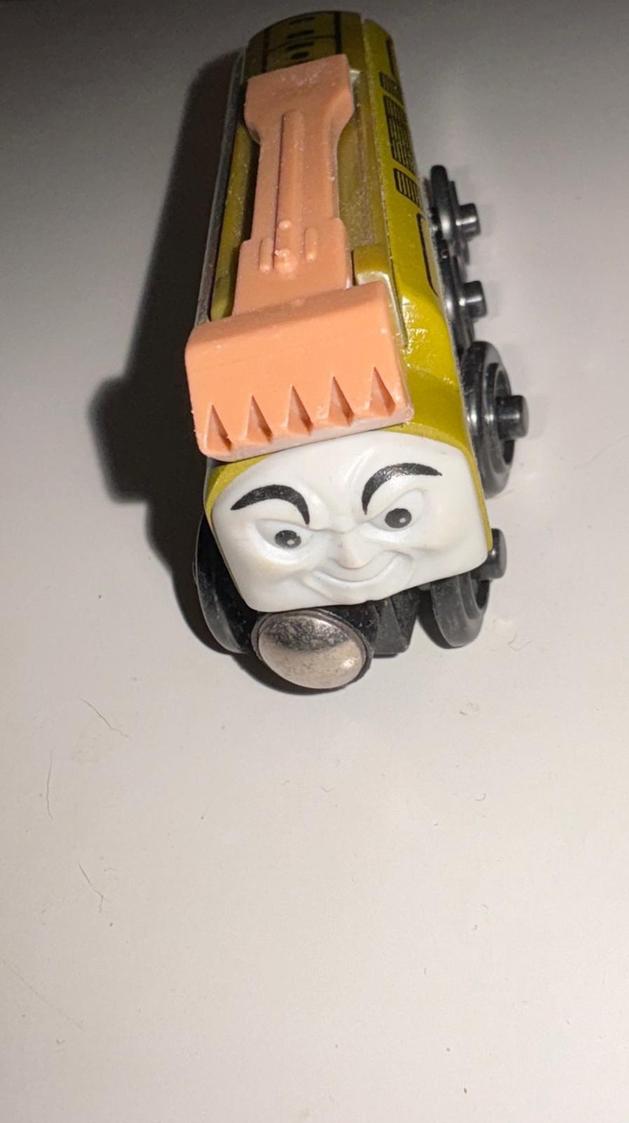 Thomas il carro armato treno motore diesel 10 legno