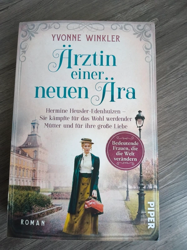 Buch Yvonne Winkler "Ärztin einer neuen Ära"