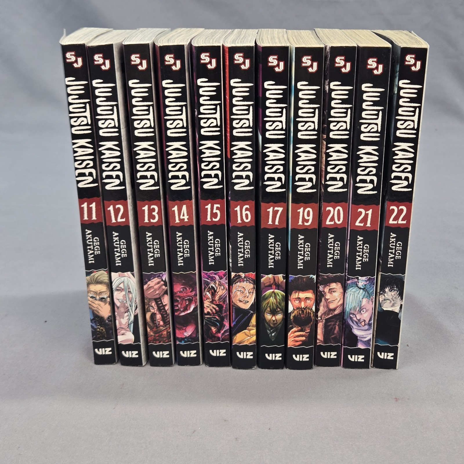 Lotto 11 libri Jujutsu Kaisen Manga Vol 11-17, 19-22 inglese VIZ Media Gege Akutami