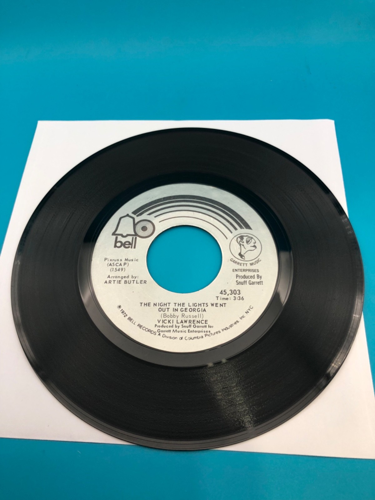 45 ~Vicki Lawrence: "The Night The Lights Went Out In Georgia" 1973 VG+