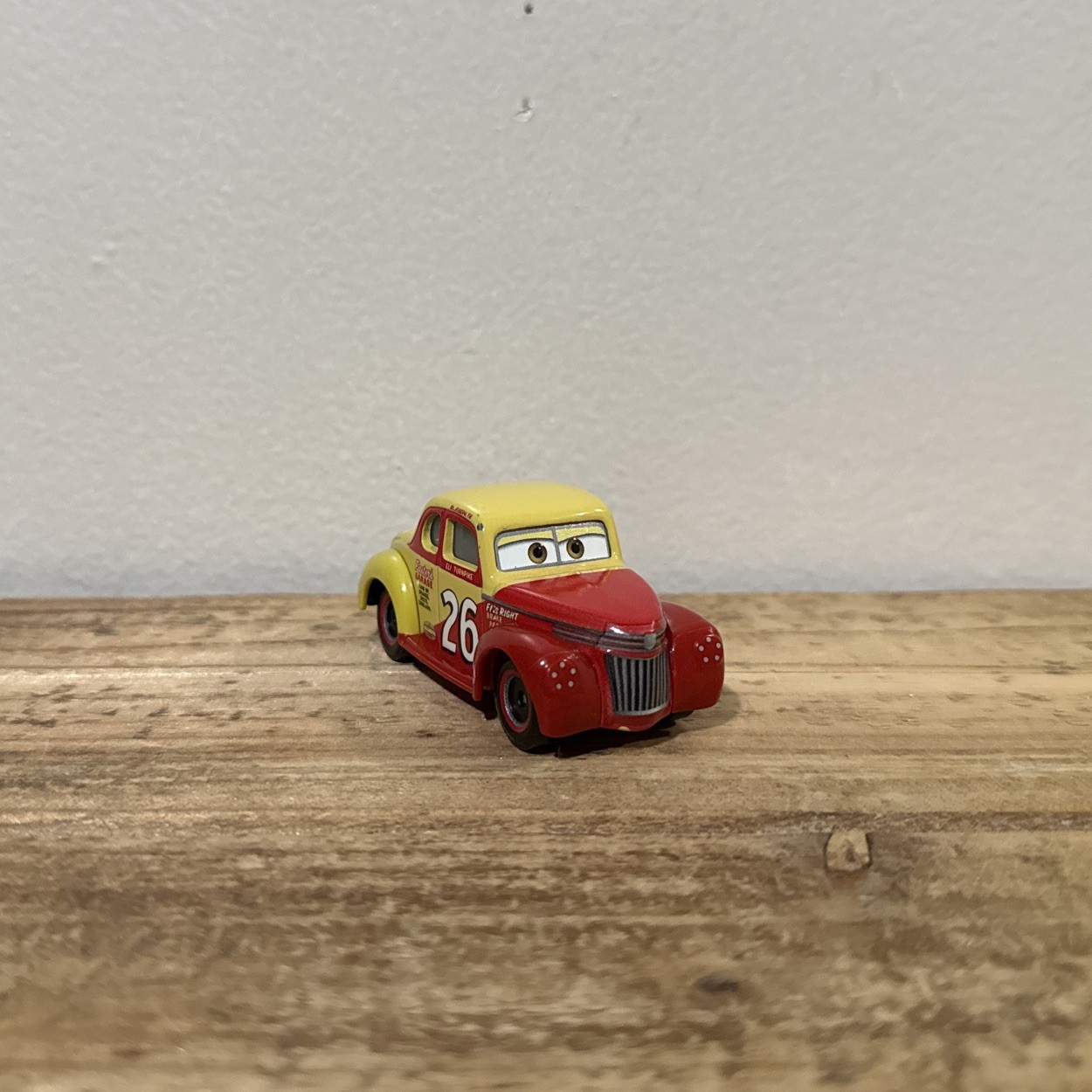 Mattel Disney Pixar Cars 3 Eli Turnpike #26 Faster’s Garage Doc’s Racing Days