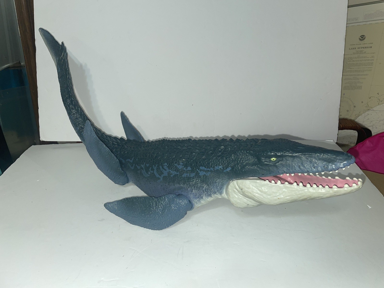 Jurrasic World Real Feel Mosasaurus 28” dinosauro marino giocattolo bocca aperta/chiusa 