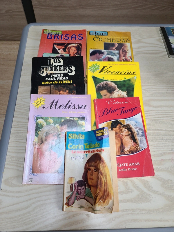 Lote de novelas antiguas