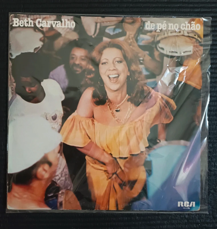 Beth Carvalho de péno chão 33 tours