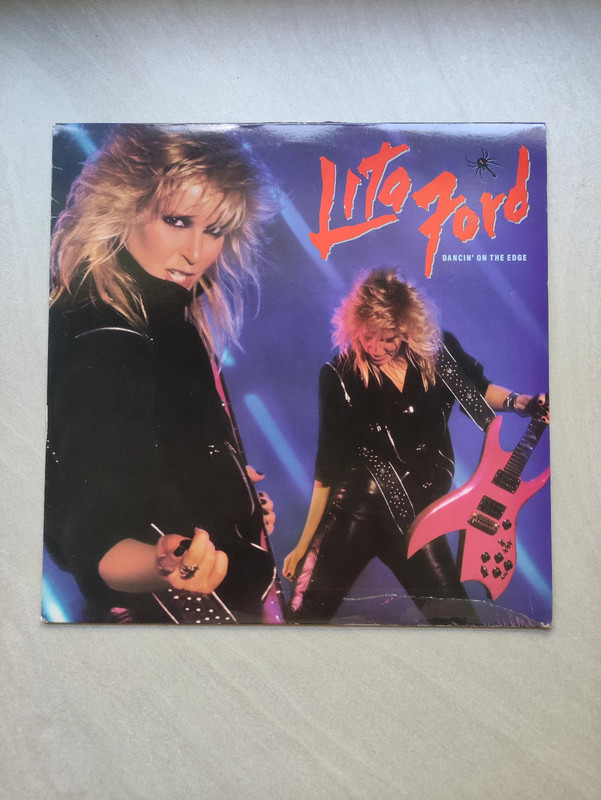 Lita Ford - Dancin' on the edge
