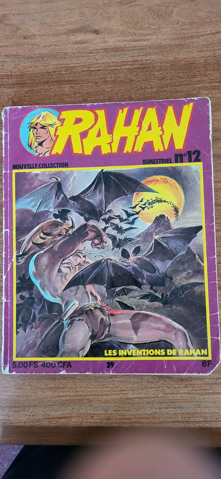 BD RAHAN - LES INVENTIONS DE RAHAN - ETAT CORRECT - TACHES - DECHIRURES