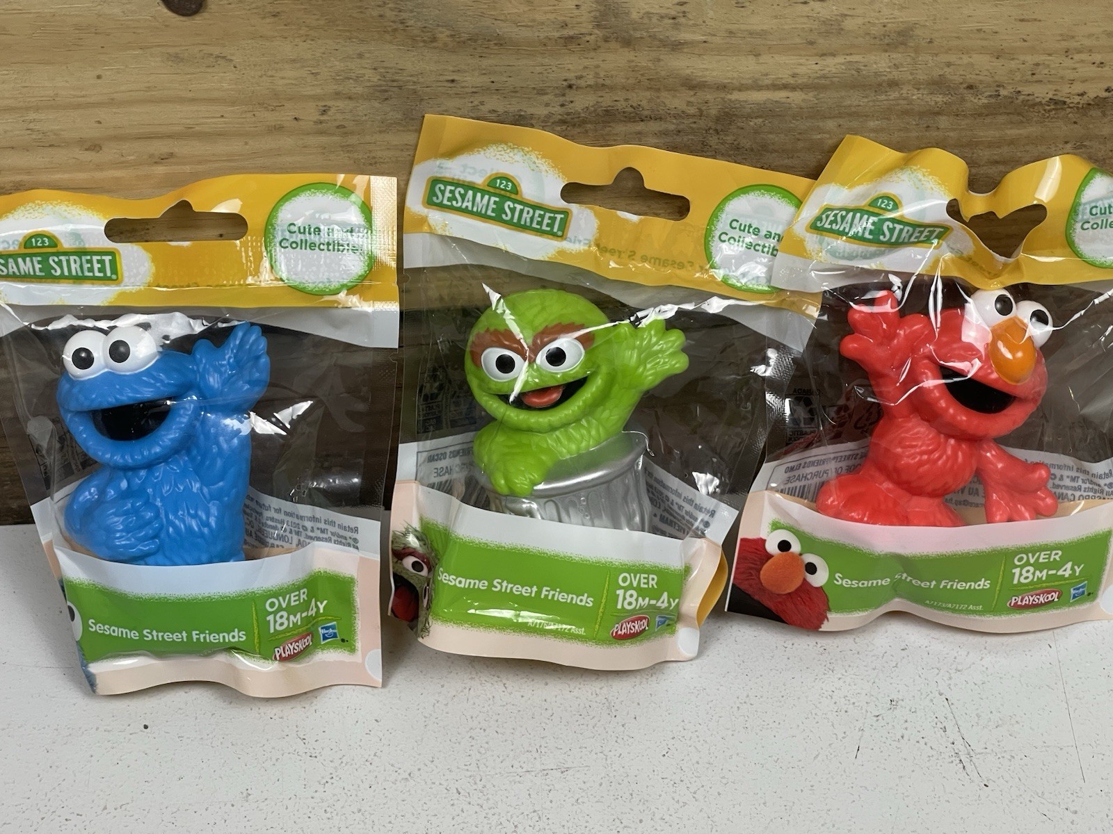 Personaggi Playskool Sesame Street Friends - Mostro Biscotto Oscar Il Grouch Elmo