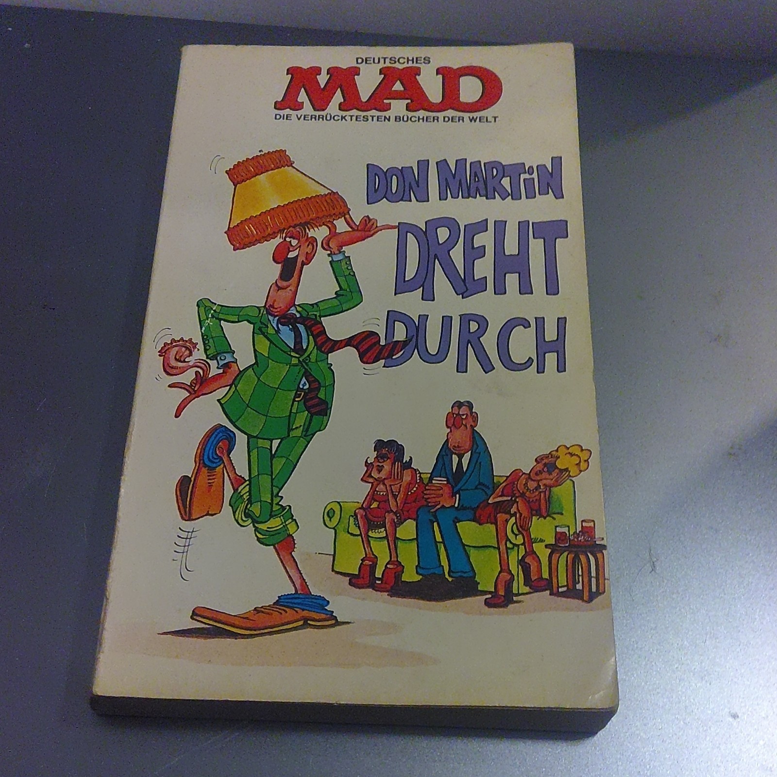Klaus Recht GmbH: libro tascabile MAD 4 - Don Martin gira, MAD 1975