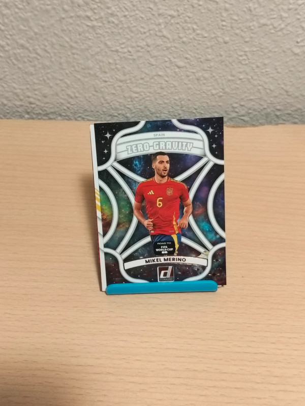 Mikel Merino Zero Gravity Panini Donruss