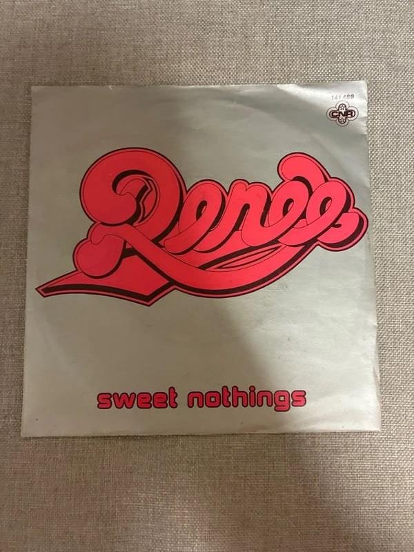 Renée Sweet nothing