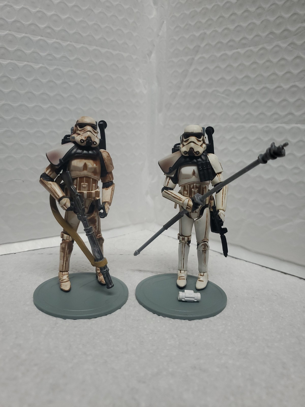 Lotto di 2 figurine sfuse Star Wars collezione 30° anniversario - Sandtrooper 3,75"