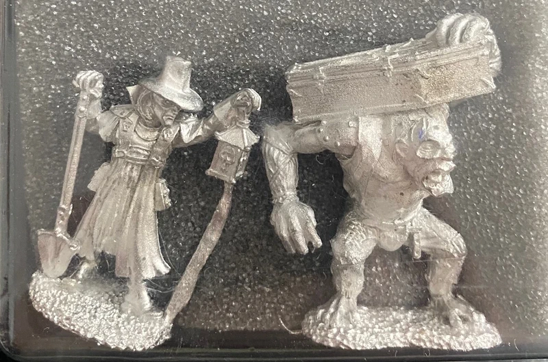 02845 Gravedigger & Henchman – Dark Heaven Legends – Bobby Jackson