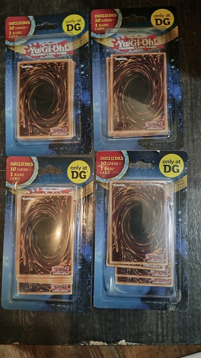 Konami Yu-Gi-Oh! TCG Confezione Sigillata 10 Carte + 1 Rara Inglese Solo presso DG