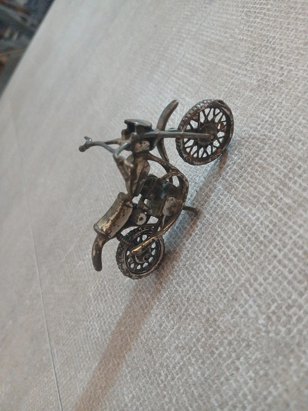 Moto da cross in miniatura in metallo