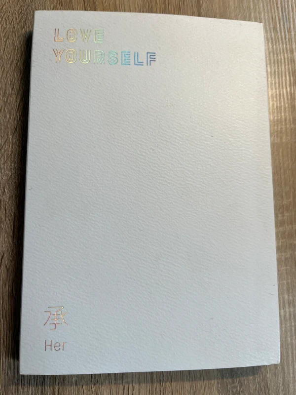 Album Kpop - BTS - Love yourself (Her)