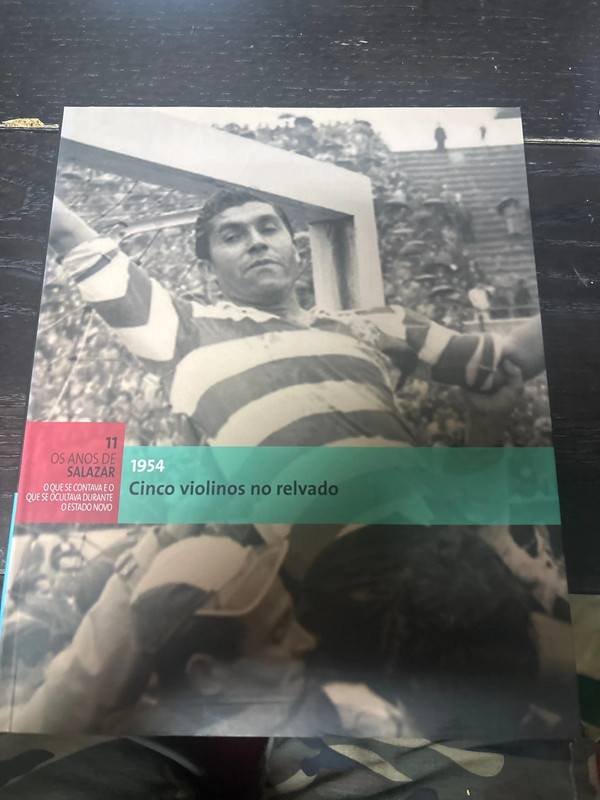 Livro "1954 Cinco Violinos no Relvado" Os Anos de Salazar Vol. 11