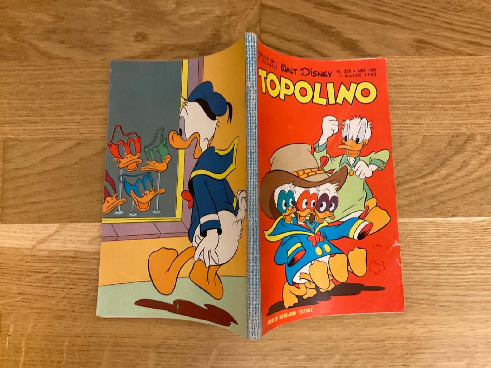 TOPOLINO LIBRETTO N.328 MONDADORI DISNEY 1962  CON BOLLINO E FIGURINE