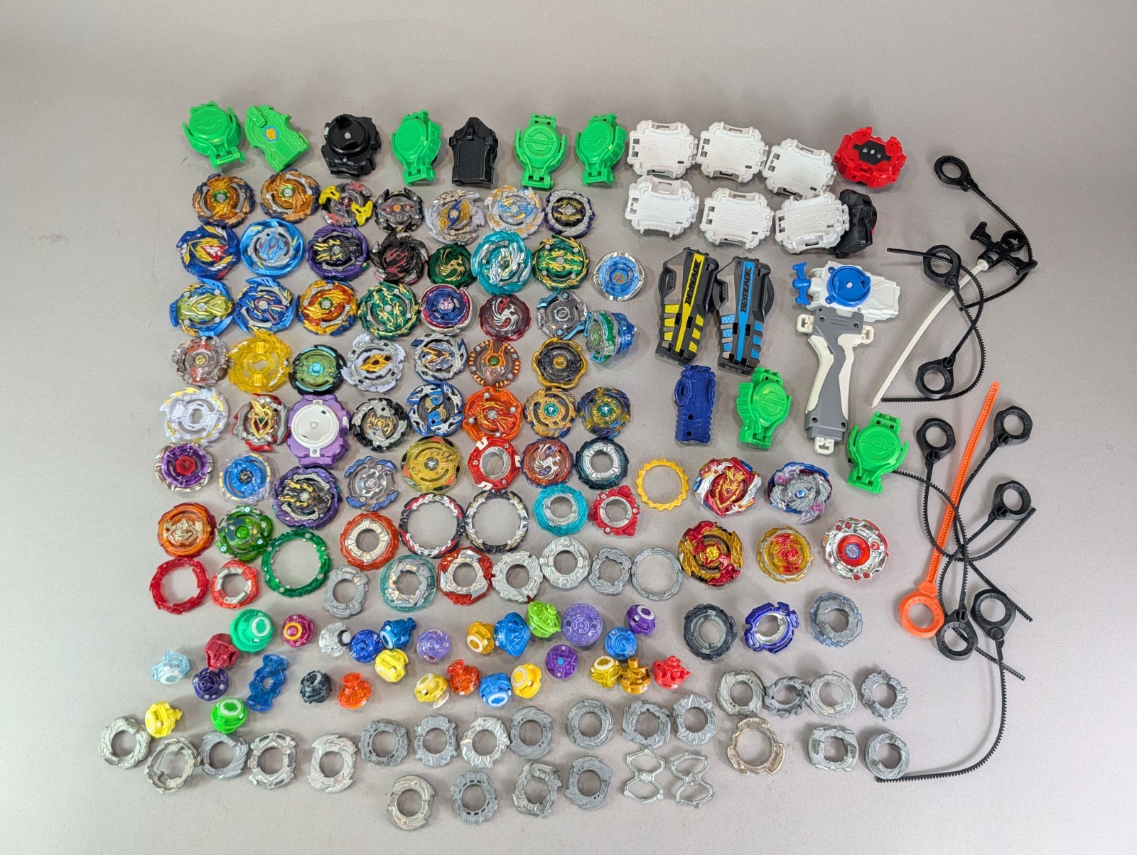 ENORME LOTTO Beyblade Takara Tomy Burst Fusion Metal