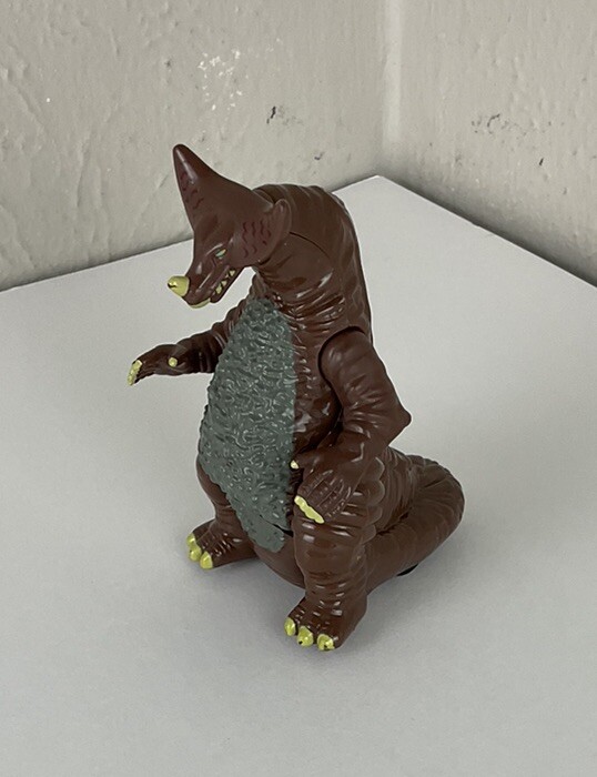 Gomora Ultraman Kaiju Monster McDonald 2013 auto estraibile 3,7" testata