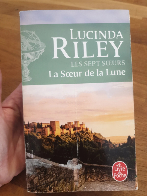 Roman " Les sept soeurs " - Lucinda Riley