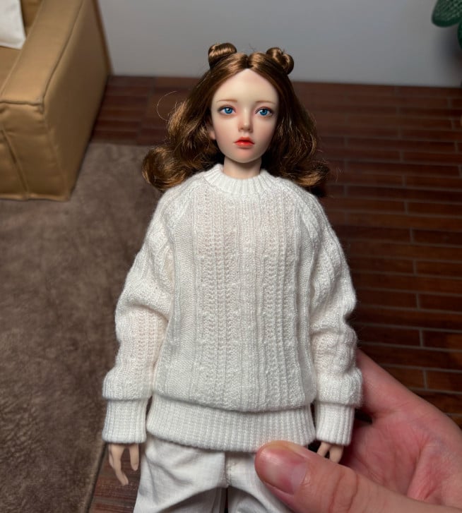Modellino completo maglione girocollo bianco donna scala 1/6 per action figure 12"