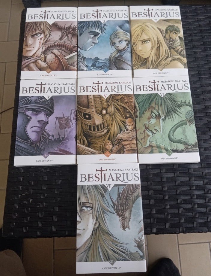 Masasumi Kakizaki – Bestiarius lot tomes 1 à 7 – Kazé – Couverture souple