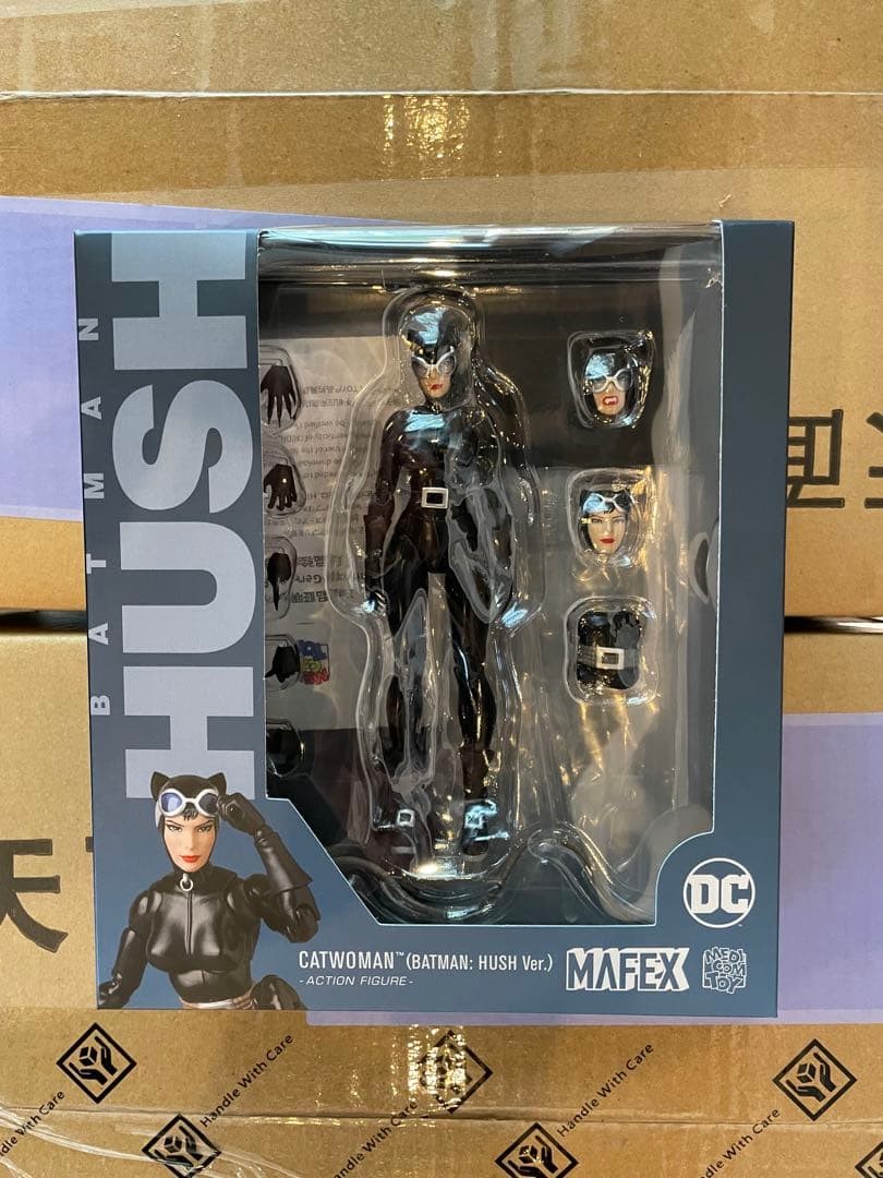 MEDICOM GIOCATTOLO MAFEX n.123 CATWOMAN HUSH Ver. Figurina BATMAN
