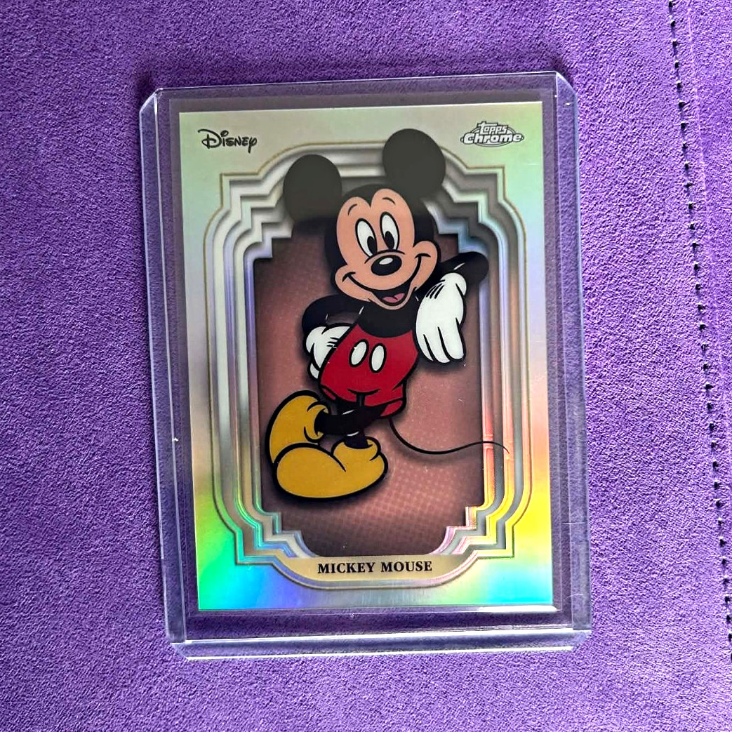 Topps Chrome Disney 2024 Mickey Mouse Refractor #1 English Standard Size