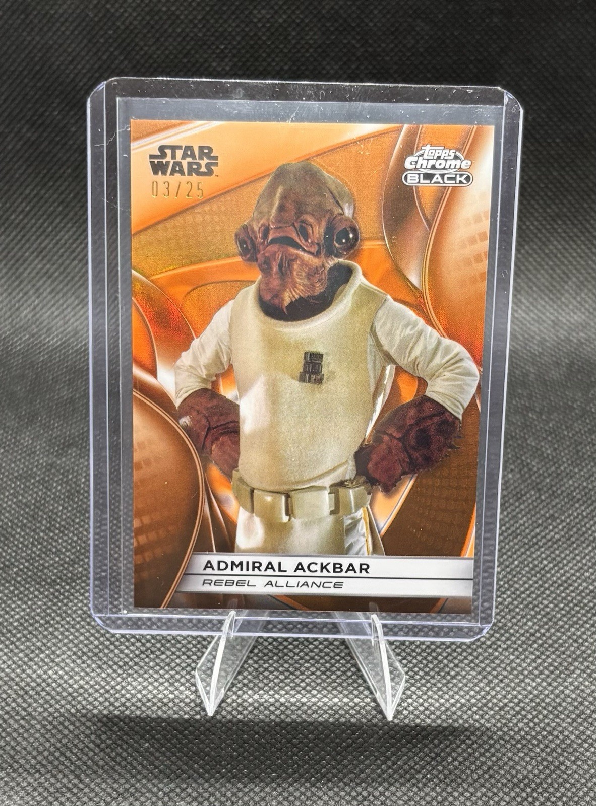 Topps 2025 Star Wars contrabbandieri avamposto cromato nero ammiraglio Ackbar serie #/25