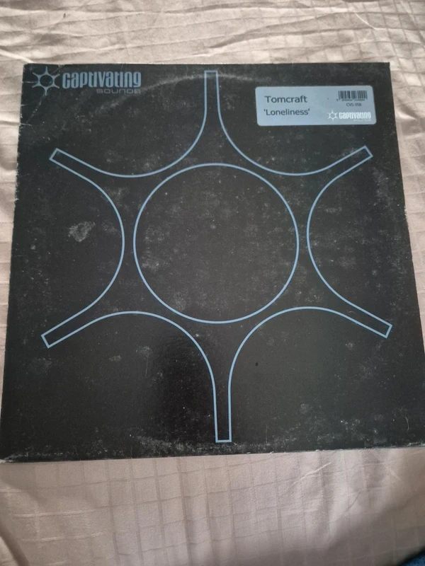 Maxi Tomcraft – Loneliness