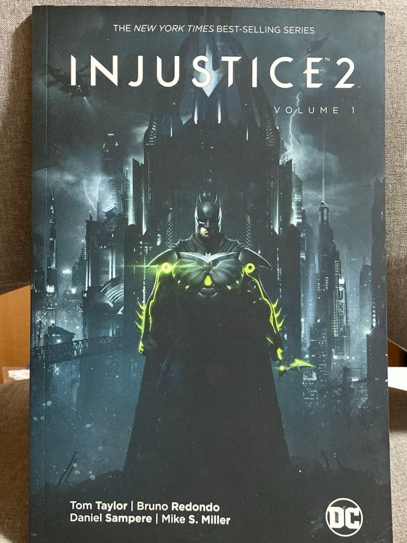 Injustice 2 ic Book Batman full color inglese tascabile da collezione