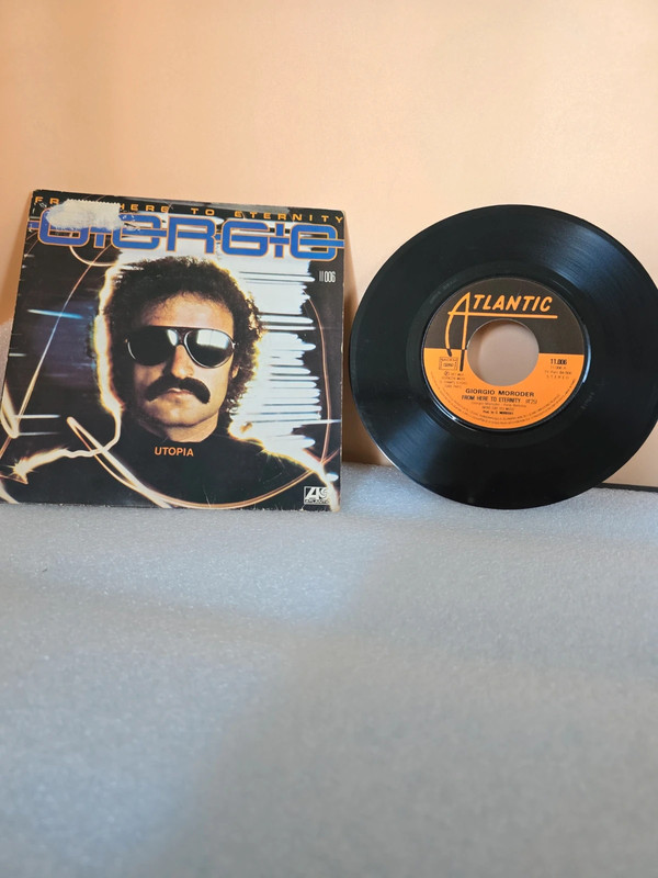 Vinyle 45 tours de Giorgio Moroder de l'album from here to etrrnity