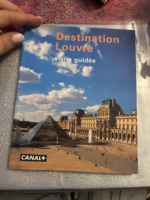 Livre destination Louvre