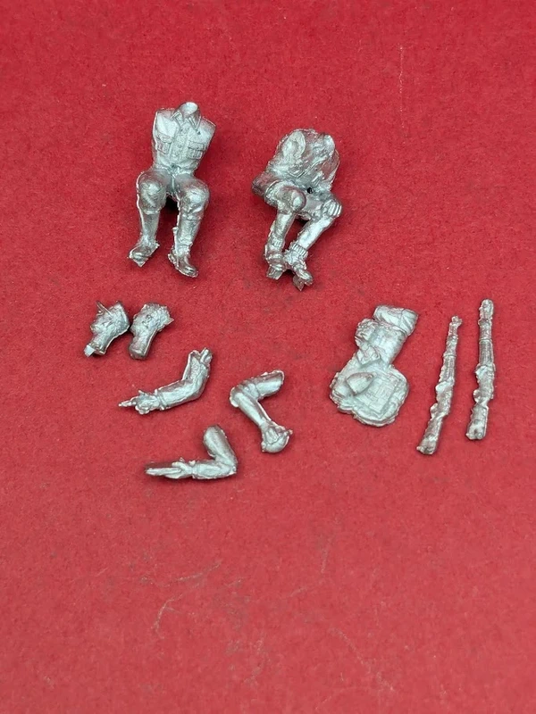 0282   German soldiers at rest 1/76-1/72