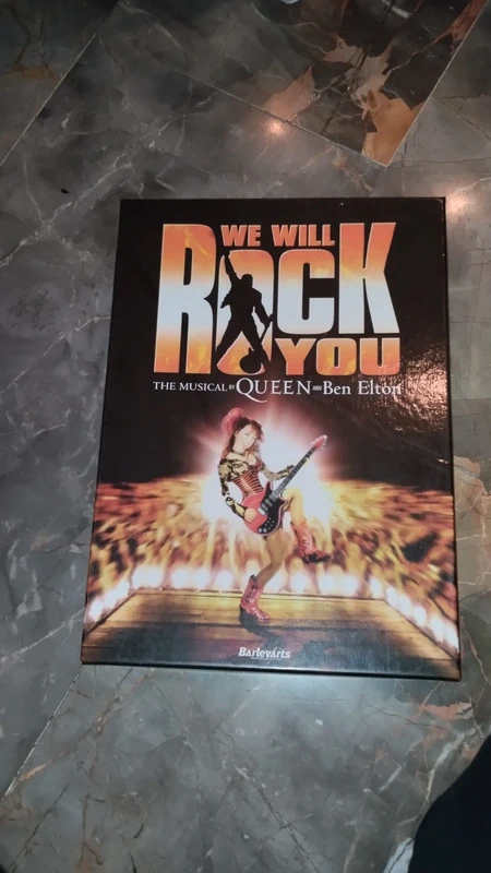 Queen - We Will Rock You Il Musical Luxury Box Set CD + Libro