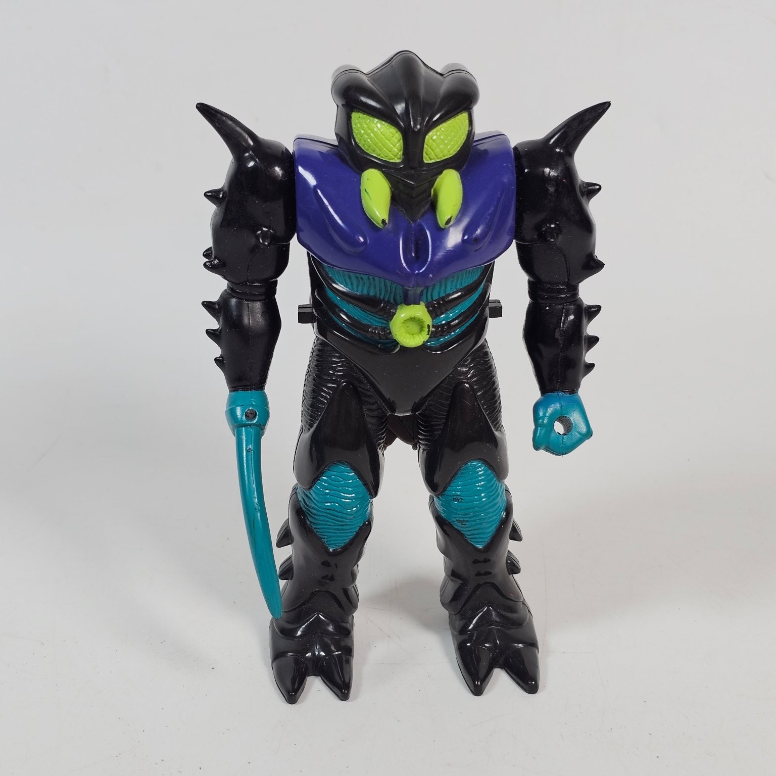 Transformers G1 Bugly Pretender Outer Shell Only Vintage 1988 Hasbro Takara