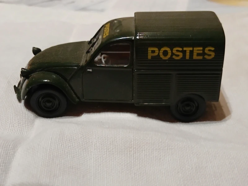 2CV postes Norev pour collectionneur