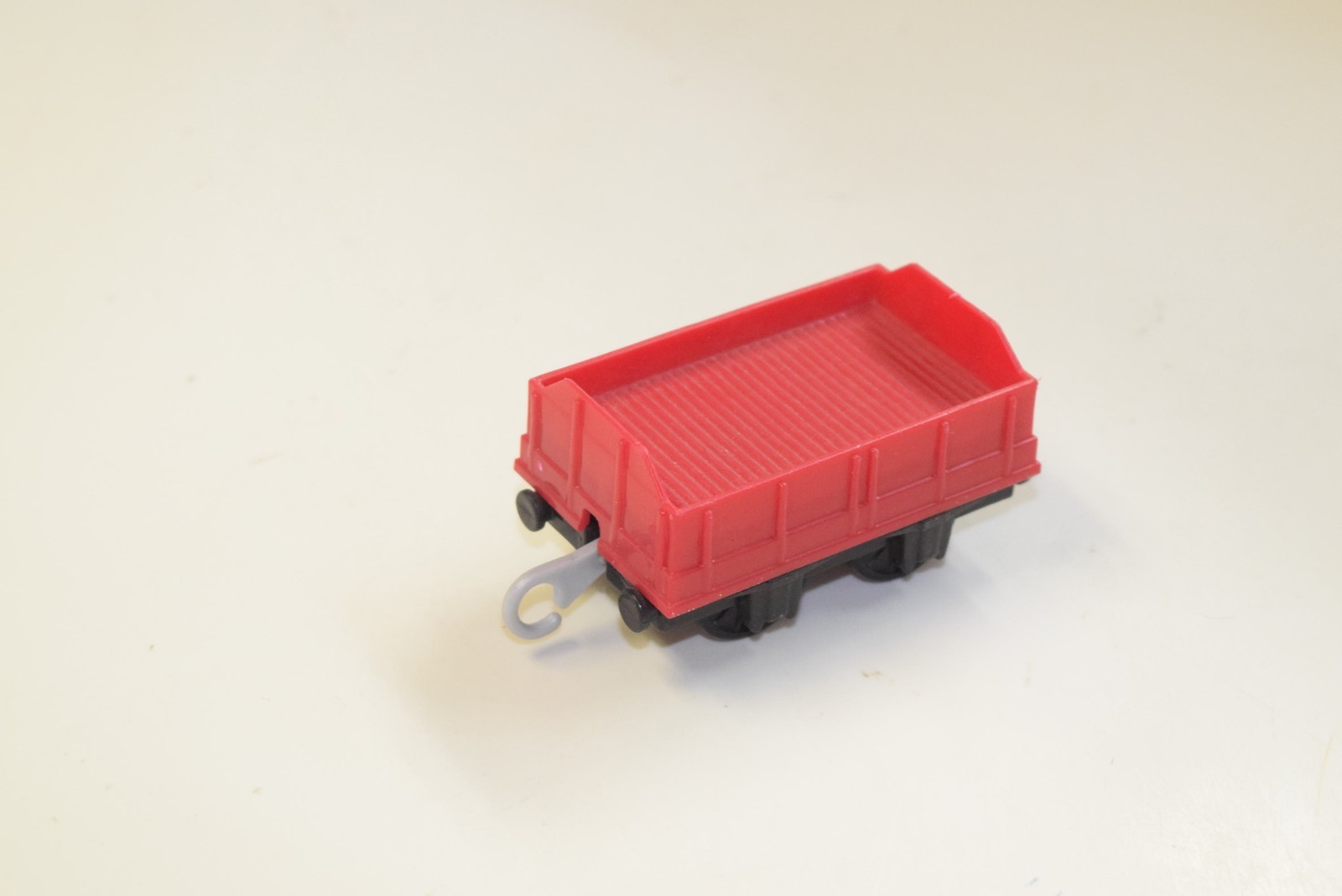 TRENO TENDER CARDO BASSO ROSSO MATTEL TRACKMASTER 2013. THOMAS & FRIENDS.
