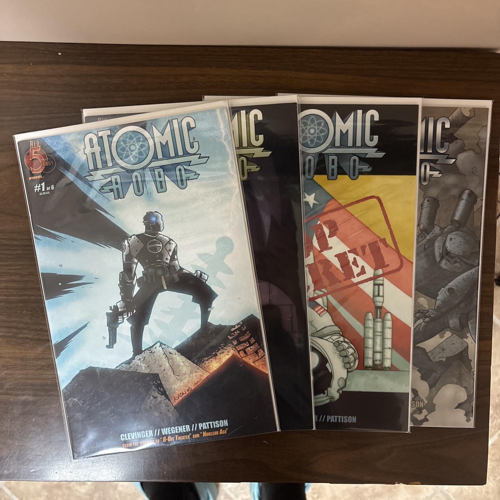 Atomic Robo #1, 3, 4, 5 lotto di 4. Prima apparizione di Atomic Robo Red 5 fumetti