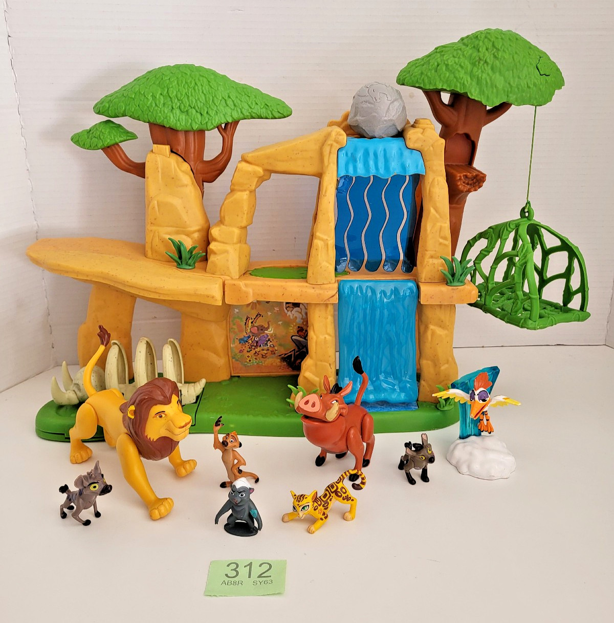 Disney La Guardia del Leone Difendi Le Terre dell'Orgoglio Play Set e Pacchetto 8 Personaggi 312