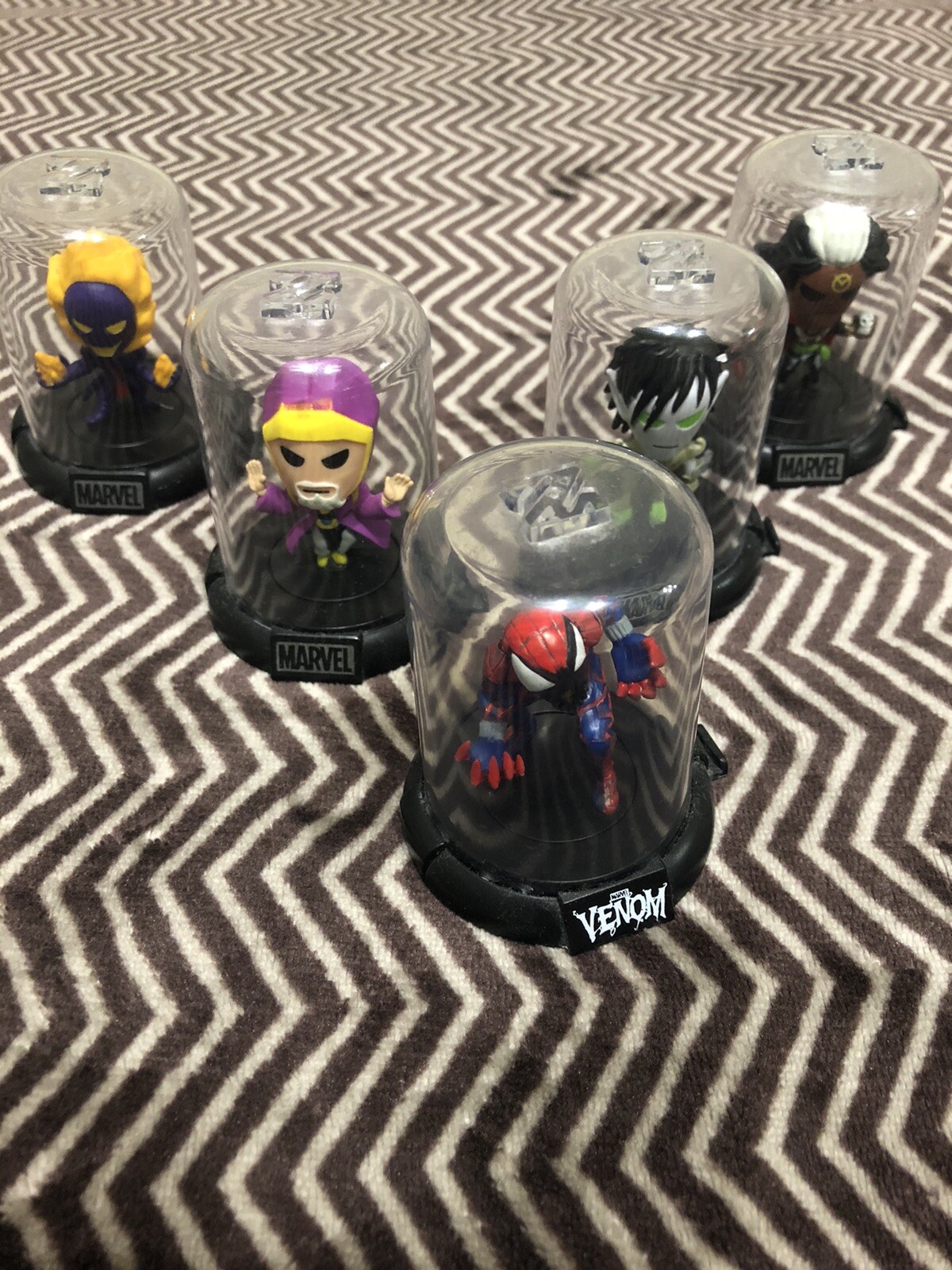 Lot Of 5 Deadpool Selfie Marvel Mini Domez Domes Series 4 Marvel 1 Venom Figures